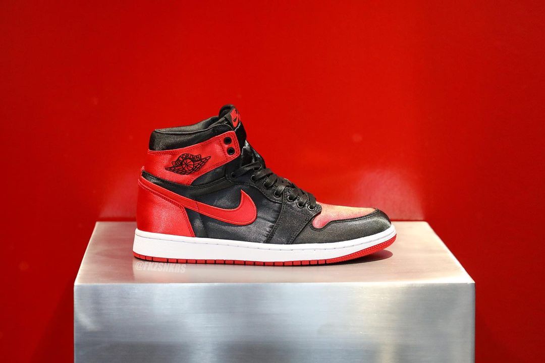 【国内 10/18 発売予定】ナイキ ウィメンズ エア ジョーダン 1 ハイ OG “サテン ブレッド” (NIKE WMNS AIR JORDAN 1 HIGH OG ”Satin Bred”) [FD4810-061]