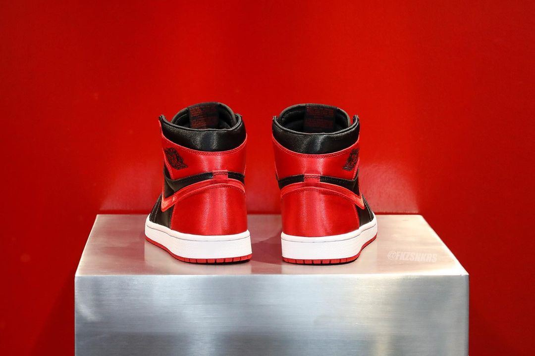 【国内 10/18 発売予定】ナイキ ウィメンズ エア ジョーダン 1 ハイ OG “サテン ブレッド” (NIKE WMNS AIR JORDAN 1 HIGH OG ”Satin Bred”) [FD4810-061]