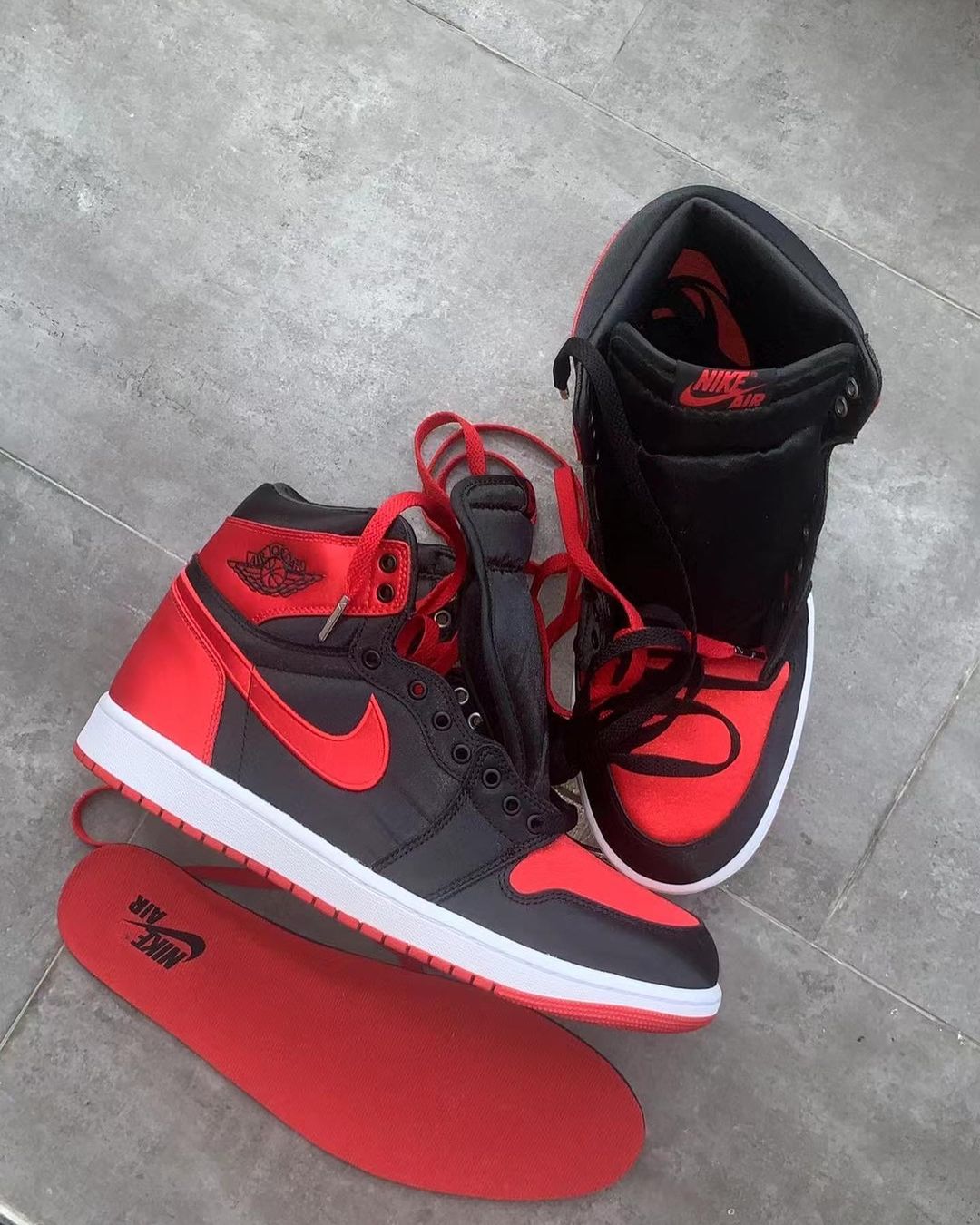 【国内 10/18 発売予定】ナイキ ウィメンズ エア ジョーダン 1 ハイ OG “サテン ブレッド” (NIKE WMNS AIR JORDAN 1 HIGH OG ”Satin Bred”) [FD4810-061]