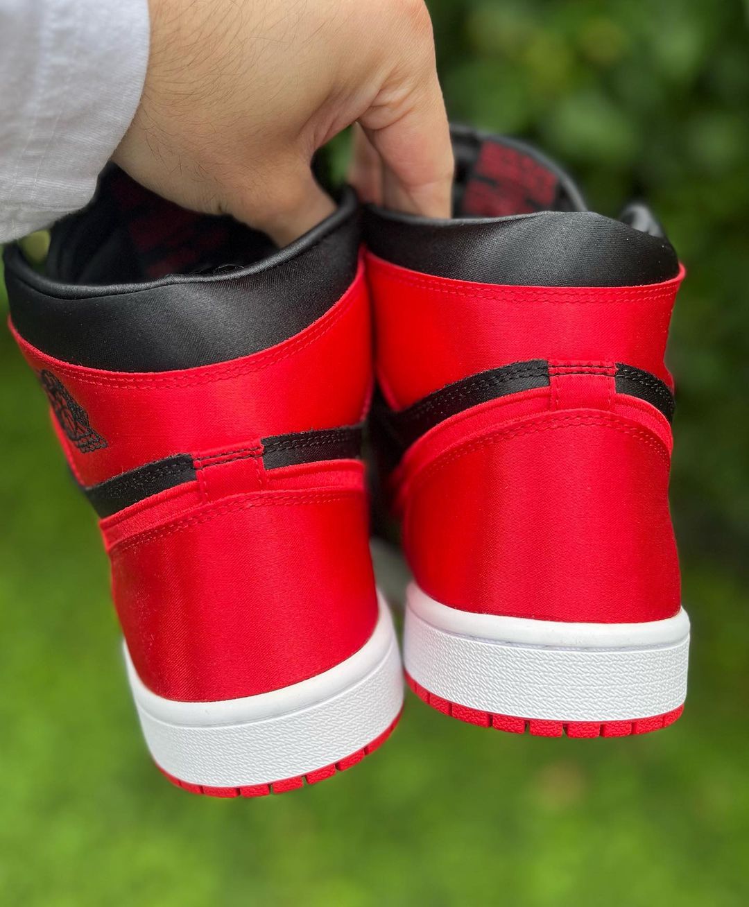 【国内 10/18 発売予定】ナイキ ウィメンズ エア ジョーダン 1 ハイ OG “サテン ブレッド” (NIKE WMNS AIR JORDAN 1 HIGH OG ”Satin Bred”) [FD4810-061]