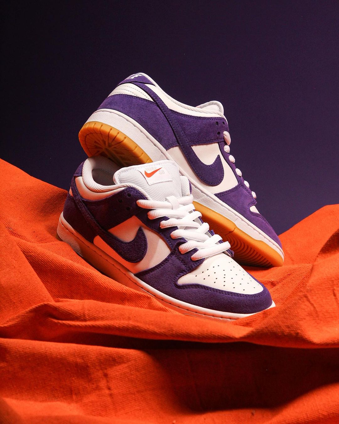 【10/25 リストック】NIKE SB “Orange Label” DUNK LOW ISO “Court Purple/Gum” (ナイキ エスビー “オレンジレーベル” ダンク ロー “コートパープル/ガム”) [DV5464-500]