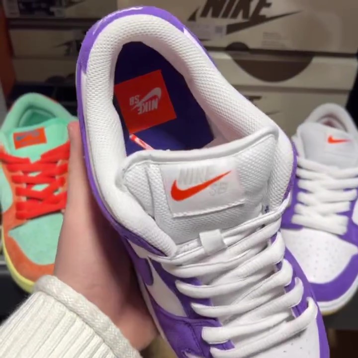 【10/25 リストック】NIKE SB “Orange Label” DUNK LOW ISO “Court Purple/Gum” (ナイキ エスビー “オレンジレーベル” ダンク ロー “コートパープル/ガム”) [DV5464-500]