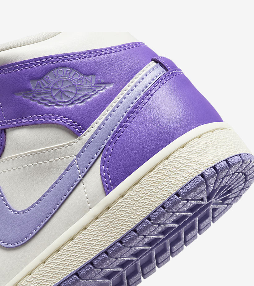 【国内 8/8 発売予定】ナイキ ウィメンズ エア ジョーダン 1 ミッド “セイル/パープル” (NIKE WMNS AIR JORDAN 1 MID “Sail/Purple”) [BQ6472-504]