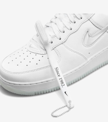 【国内 4/8 発売予定】ナイキ エア フォース 1 ロー ジュエル “ホワイト/グレー” (NIKE AIR FORCE 1 LOW JEWEL “Triple White”) [FN5924-100]