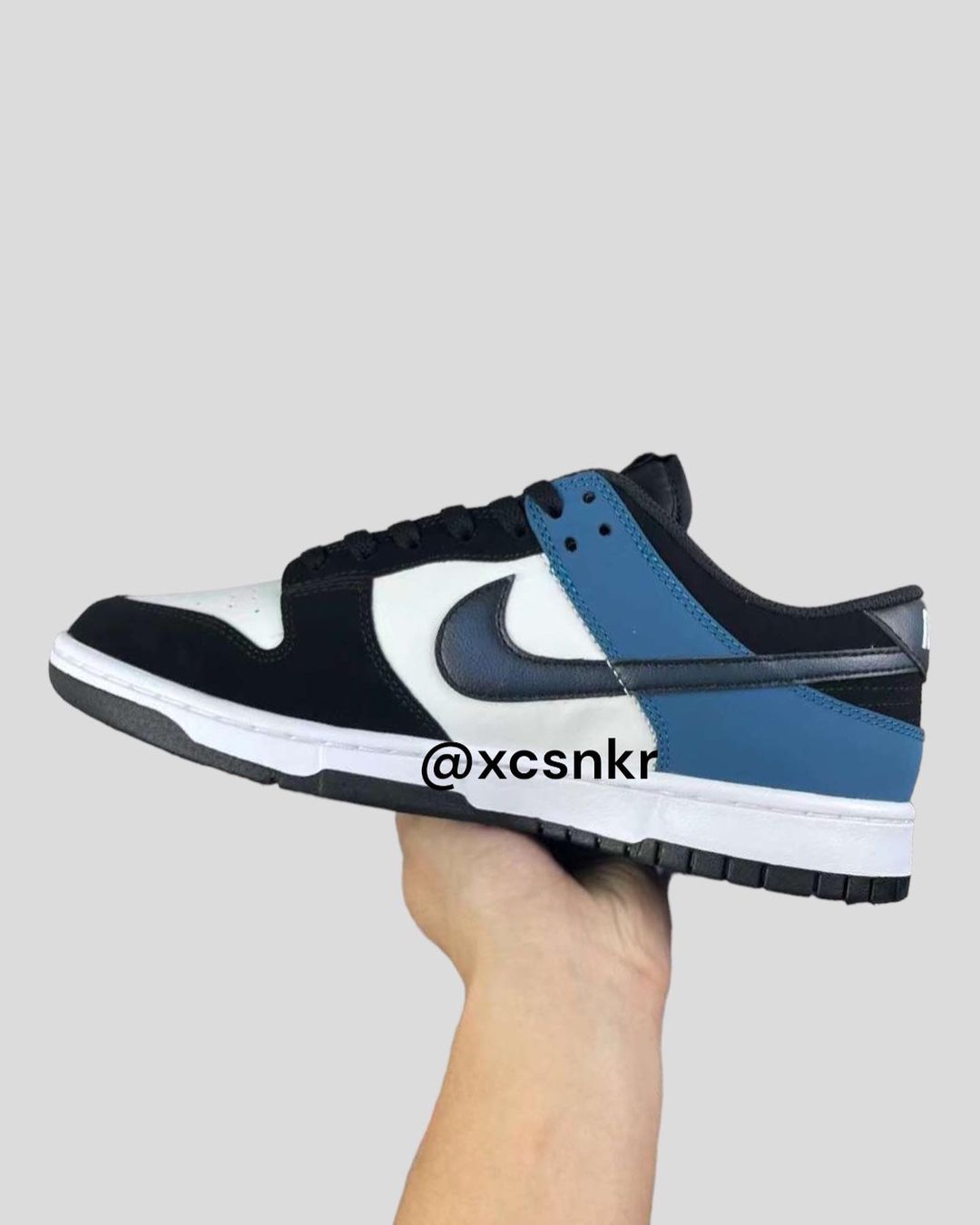 【国内 7/7 発売予定】ナイキ ダンク ロー レトロ “サミットホワイト/インダストリアルブルー” (NIKE DUNK LOW RETRO“Summit White/Industrial Blue”) [FD6923-100]