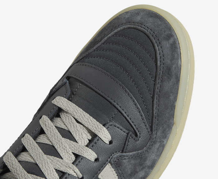 海外発売！adidas Originals FORUM MID “Dark Grey Solid/Talc” (アディダス オリジナルス フォーラム ミッド “ダークグレーソリッド/タルク”)