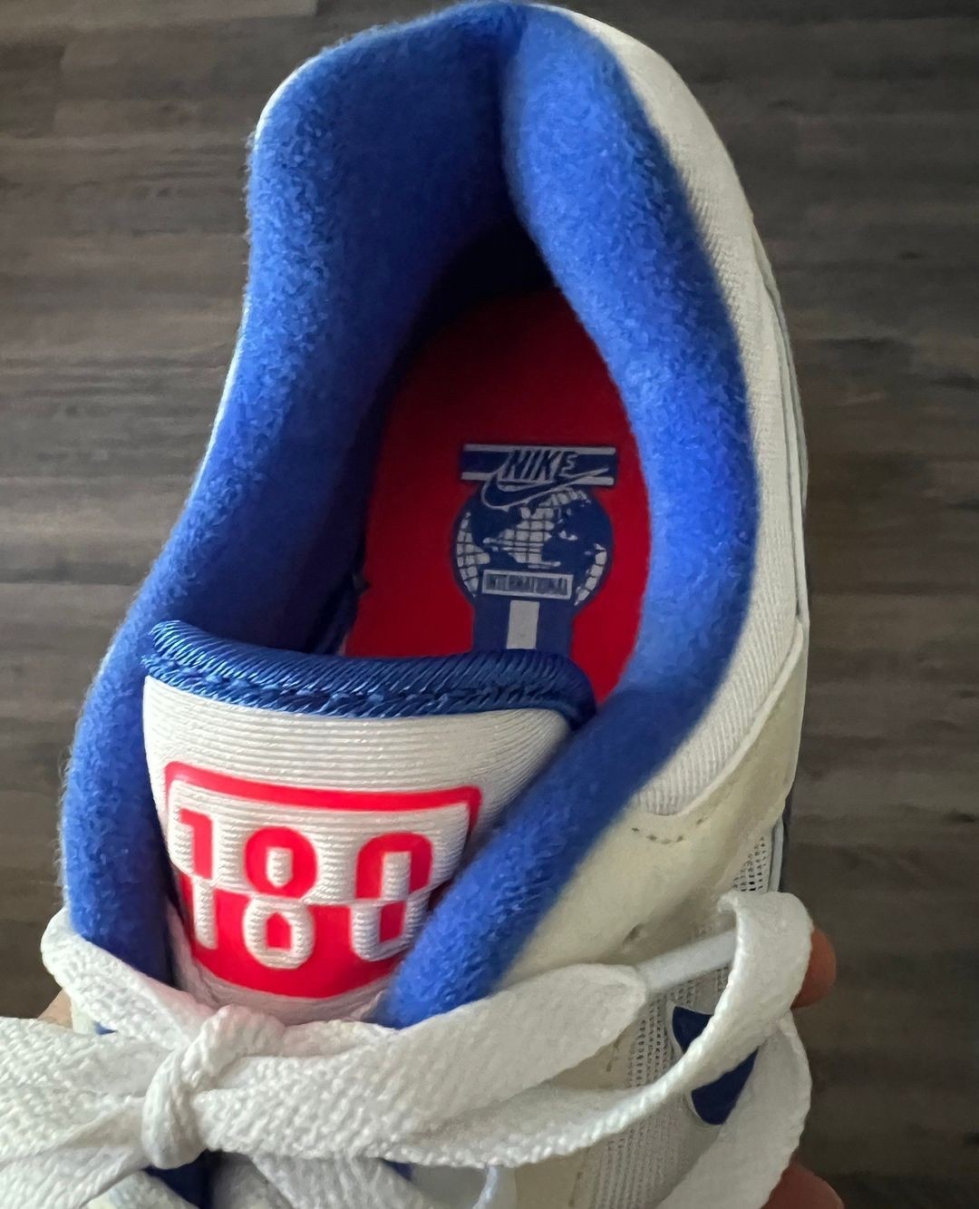 【2024年 5/24 発売】ナイキ エア マックス 180 “ホワイト/ウルトラマリン” (NIKE AIR MAX 180 “White/Ultramarine”) [FJ9259-100]