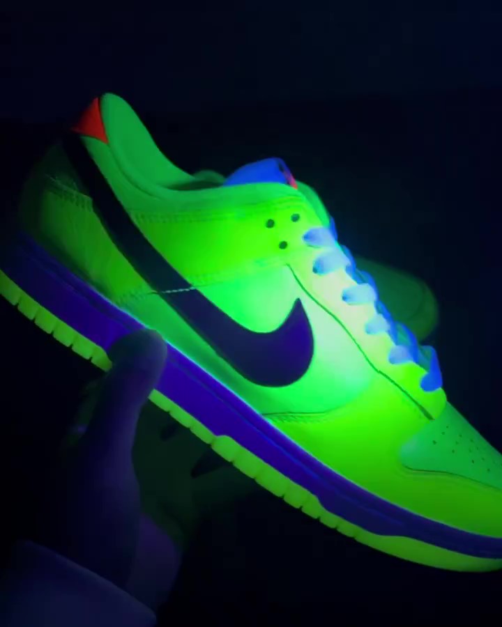 【国内 6/22 発売予定】ナイキ ダンク ロー “グロー・イン・ザ・ダーク” (NIKE DUNK LOW “Glow in the Dark/GID”) [FJ4610-702]