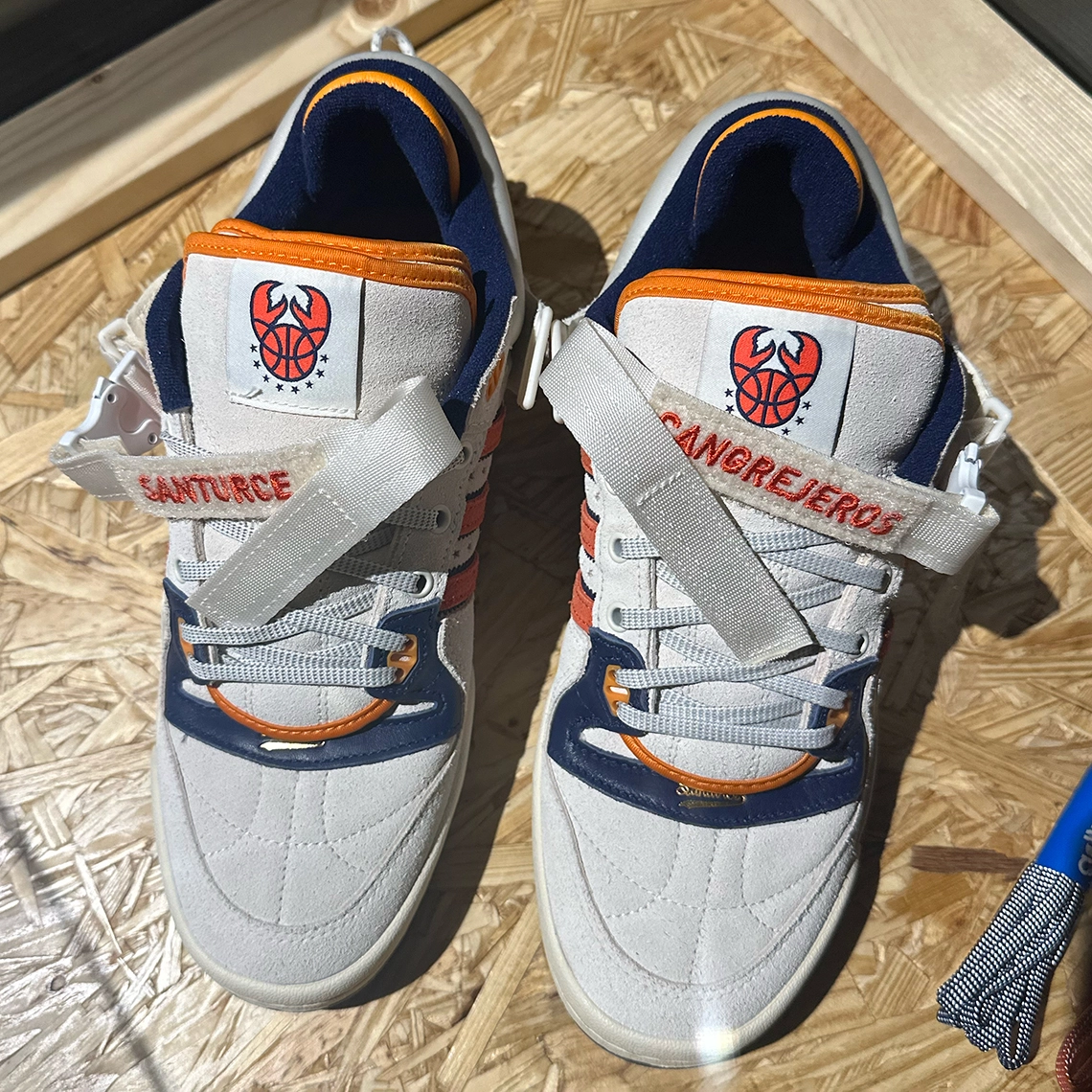 海外 3/22 発売予定！Bad Bunny × adidas Originals FORUM BUCKLE LOW “Cangrejeros” (バッド・バニー アディダス オリジナルス フォーラム バックル ロー “カングレヘーロス・デ・サントゥルセ”) [GZ9796]