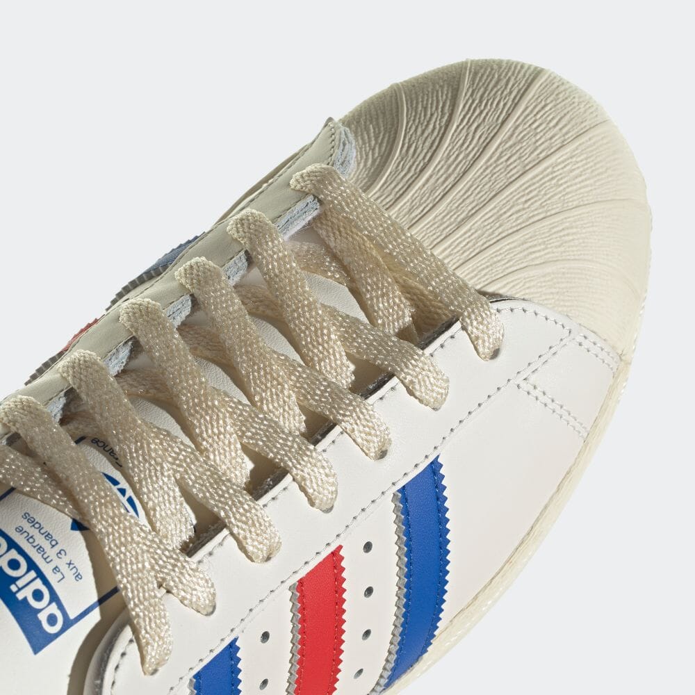 【国内 2/25 発売】アディダス オリジナルス スーパースター 82 “クラウドホワイト/ブルードーン/レッド” (adidas Originals SUPERSTAR 82 “Cloud White/Blue Dawn/Red”) [HQ8876]