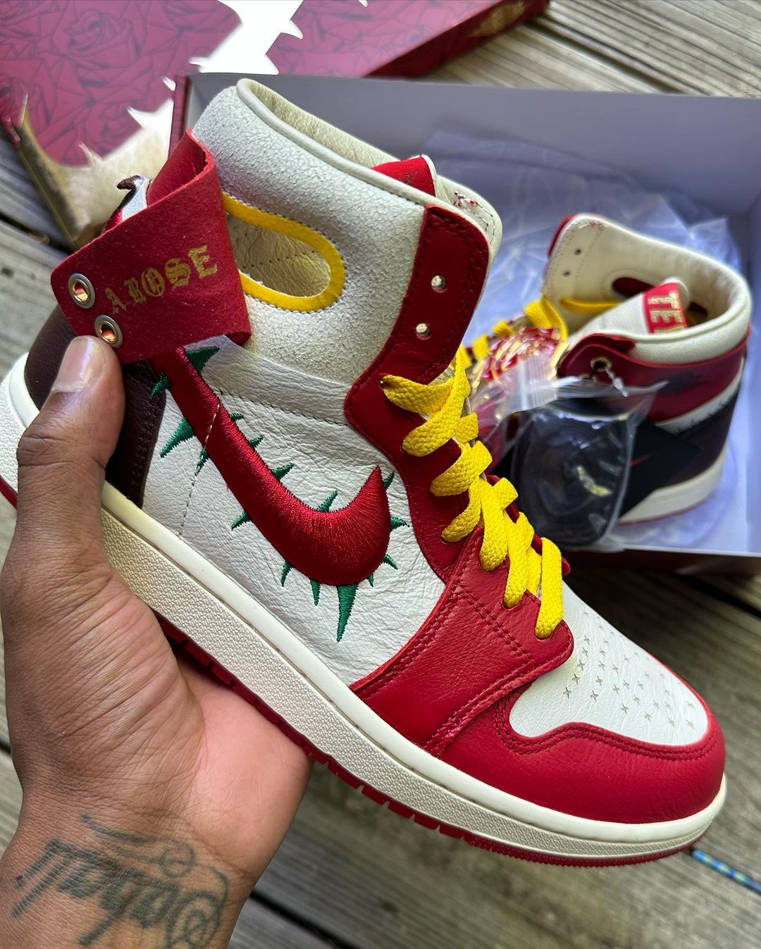 【国内 6/13 発売】NIKE AIR JORDAN 1 HIGH x Teyana Taylo “A Rose From Harlem” (ナイキ エア ジョーダン 1 ハイ テヤナ・テイラー “ア ローズ フロム ハーレム”) [FJ0604-601]