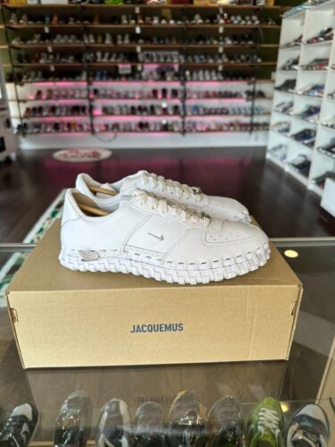 海外 6月 発売予定！JACQUEMUS × NIKE J FORCE 1 LOW LX SP (ジャックムス ナイキ J フォース 1 ロー LX SP) [DR0424-001/DR0424-100]