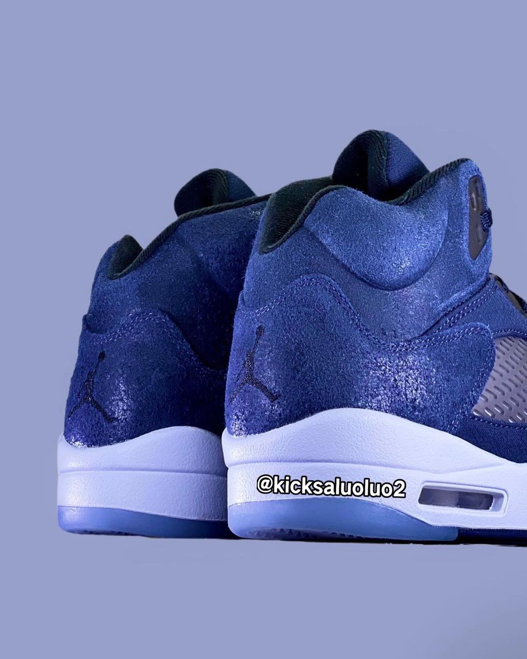 【国内 11/10 発売】ナイキ エア ジョーダン 5 レトロ SE “ジョージタウン/ミッドナイトネイビー” (NIKE AIR JORDAN 5 RETRO SE “Georgetown/Midnight Navy”) [FD6812-400]