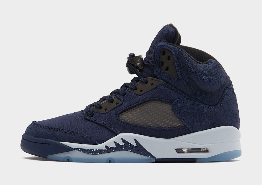 【国内 11/10 発売】ナイキ エア ジョーダン 5 レトロ SE “ジョージタウン/ミッドナイトネイビー” (NIKE AIR JORDAN 5 RETRO SE “Georgetown/Midnight Navy”) [FD6812-400]