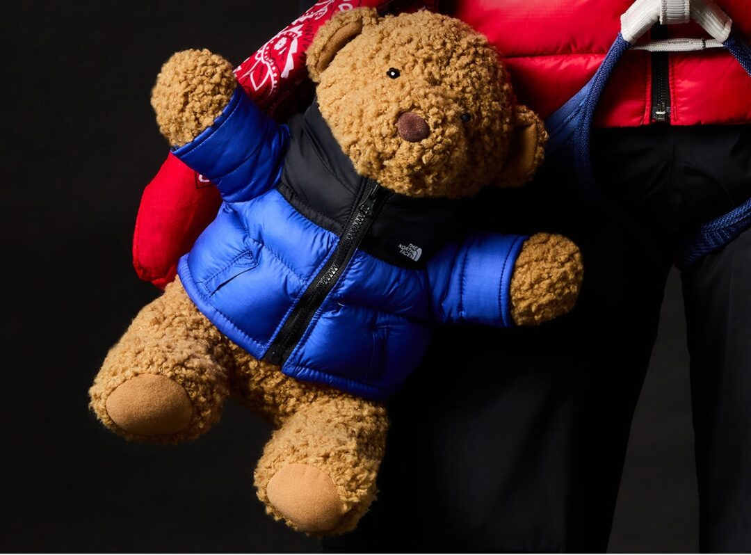 ノースフェイス ヌプシジャケットを着た熊のぬいぐるみが海外で発売 (THE NORTH FACE Nuptse Bear)