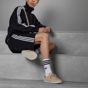 【国内 3/1 発売】アディダス オリジナルス サンバ “マジックベージュ/アースストレータ/アルミナ” (adidas Originals SAMBA “Magic Beige/Earth Straightener/Alumina”) [IG7600]