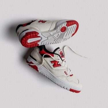 【国内 3/3 発売】New Balance BB550 VTB “Sea Salt/Red” (ニューバランス)