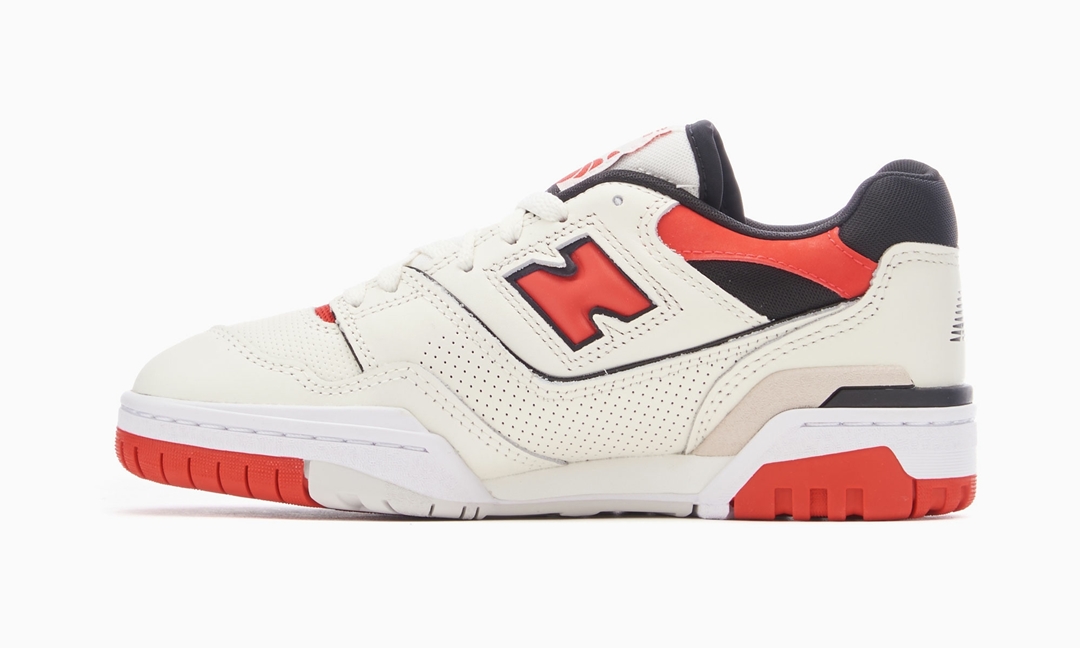 【国内 3/3 発売】New Balance BB550 VTB “Sea Salt/Red” (ニューバランス)