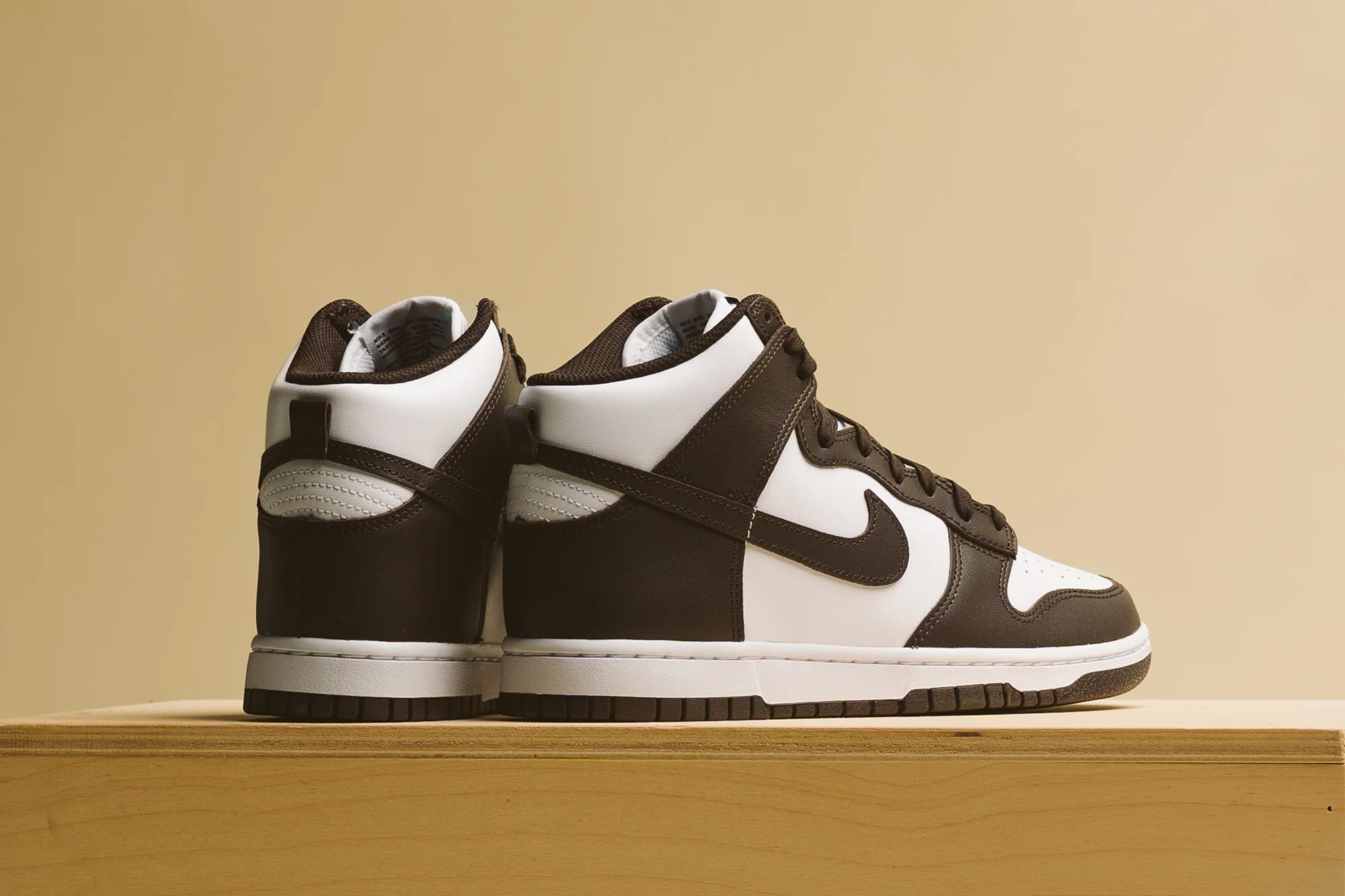 【国内 7/1 発売】ナイキ ダンク ハイ レトロ “ホワイト/ベルベットブラウン” (NIKE DUNK HIGH RETRO “White/Velvet Brown”) [DV0829-100]