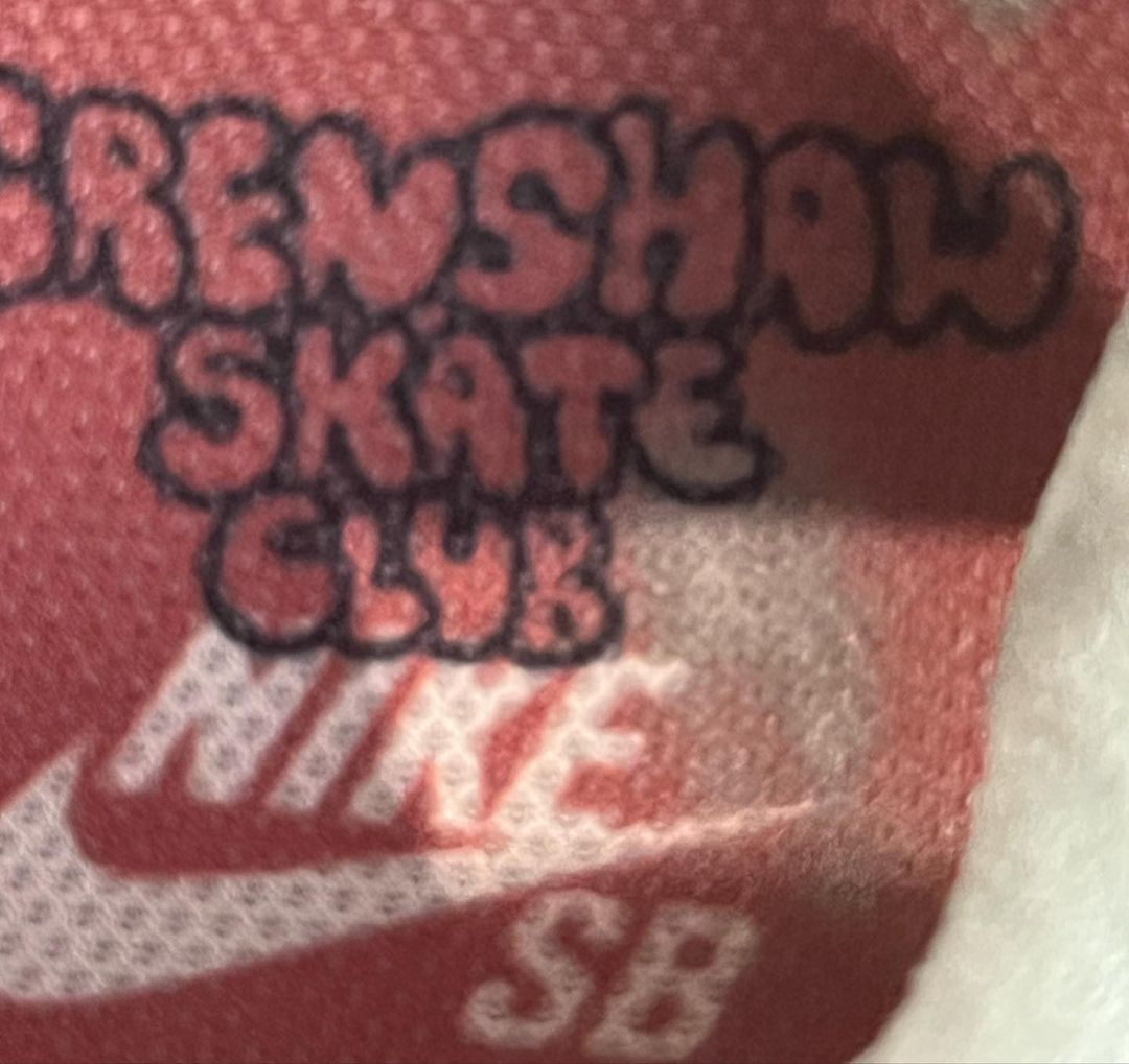 【国内 8/5 発売予定】クレンショースケートクラブ × ナイキ SB ダンク ロー (Crenshaw Skate Club NIKE SB DUNK LOW) [FN4193-100]