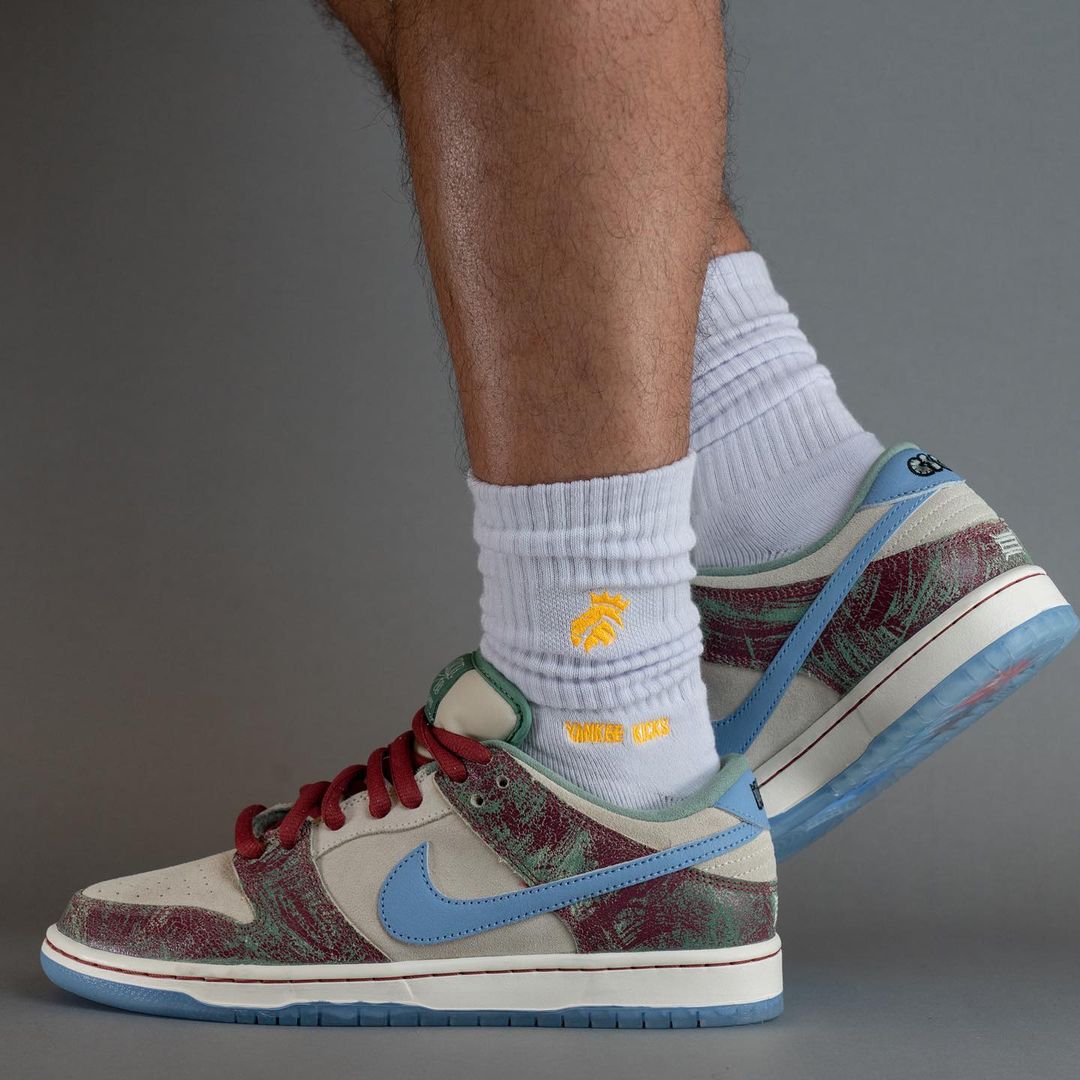 【国内 8/5 発売予定】クレンショースケートクラブ × ナイキ SB ダンク ロー (Crenshaw Skate Club NIKE SB DUNK LOW) [FN4193-100]