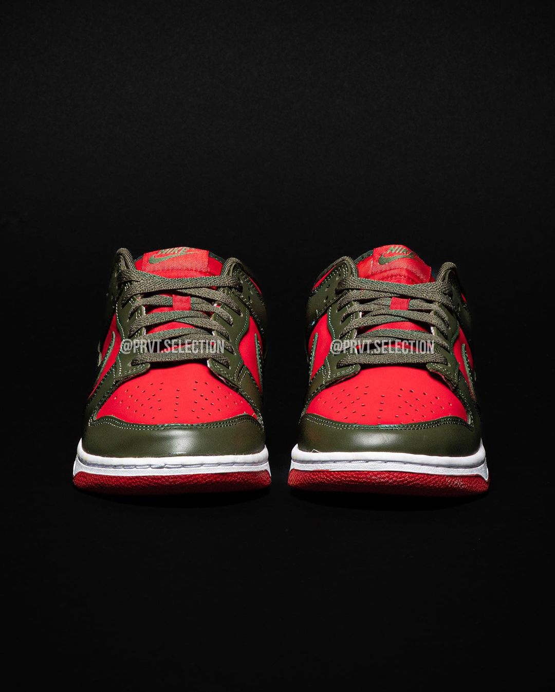 【国内 12/1 発売】ナイキ ダンク ロー レトロ “ミスティックレッド” (NIKE DUNK LOW RETRO “Mystic Red”) [DV0833-600]