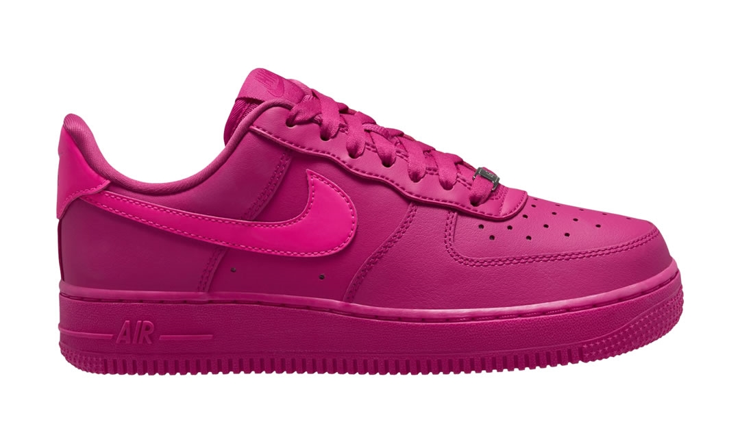 2023年 10月 発売予定！ナイキ ウィメンズ エア フォース 1 07 ロー “ファイヤーベリー” (NIKE WMNS AIR FORCE 1 07 LOW “Fireberry”) [DD8959-600]