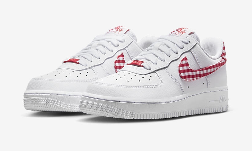 【国内 6/22、6/30 発売】ナイキ エア フォース 1 07 ロー ESS “ギンガムチェック/ホワイト” (NIKE AIR FORCE 1 07 LOW ESS “Gingham/White/Blue/Red”) [DZ2784-100/DZ2784-101]