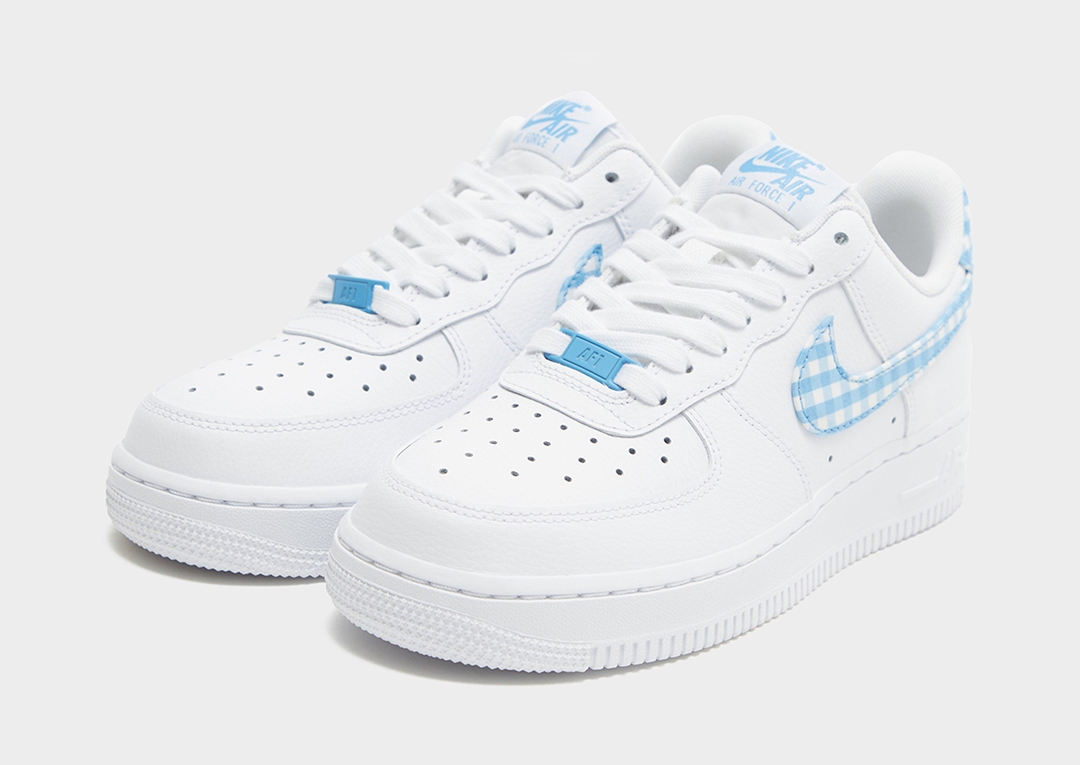 【国内 6/22、6/30 発売】ナイキ エア フォース 1 07 ロー ESS “ギンガムチェック/ホワイト” (NIKE AIR FORCE 1 07 LOW ESS “Gingham/White/Blue/Red”) [DZ2784-100/DZ2784-101]