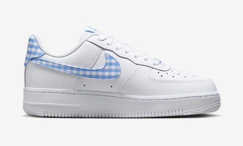 【国内 6/22、6/30 発売】ナイキ エア フォース 1 07 ロー ESS “ギンガムチェック/ホワイト” (NIKE AIR FORCE 1 07 LOW ESS “Gingham/White/Blue/Red”) [DZ2784-100/DZ2784-101]