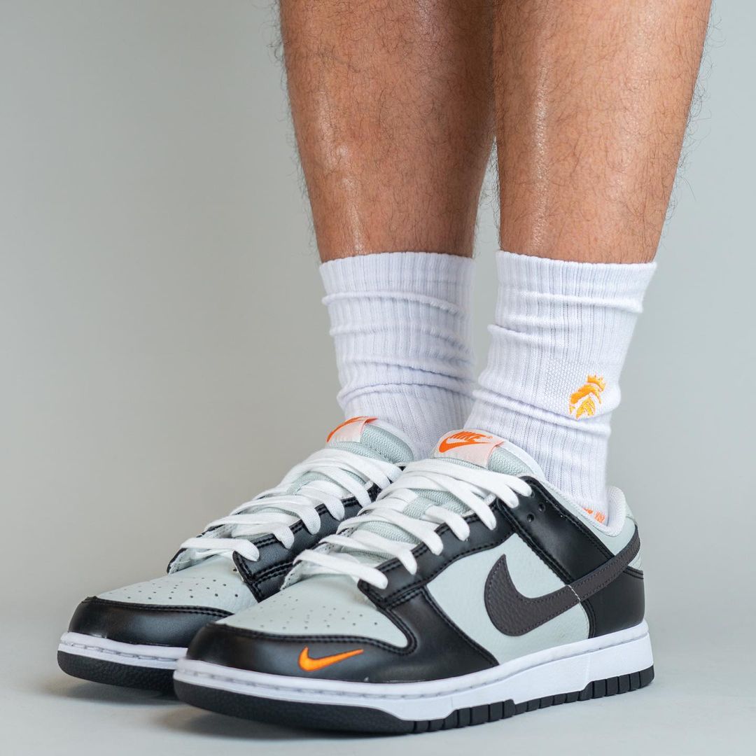 2023年 発売予定！ナイキ ダンク ロー “ミニスウッシュ/ホワイト/ブラック” (NIKE DUNK LOW “Mini Swoosh/White/Black”) [FN7808-001]