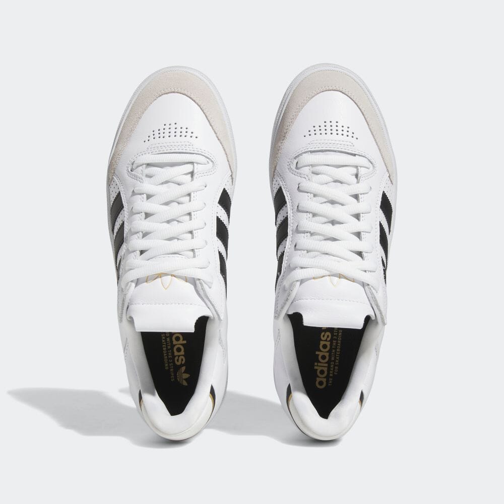 【国内 3/15 発売】adidas Skateboarding TYSHAWN LOW “White/Black/Gold Metallic” (タイショーン・ジョーンズ アディダス スケートボーディング ロー “ホワイト/ブラック/ゴールドメタリック”) [HQ2003]