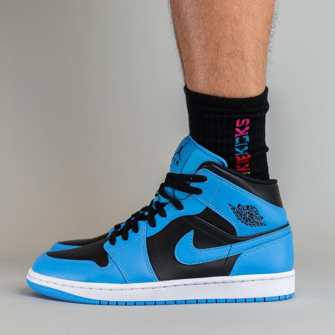 【国内 7/21 発売予定】ナイキ エア ジョーダン 1 ミッド “ユニバーシティブルー/ブラック” (NIKE AIR JORDAN 1 MID “University Blue/Black”) [DQ8426-401]