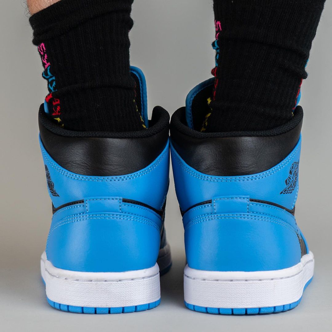 【国内 7/21 発売予定】ナイキ エア ジョーダン 1 ミッド “ユニバーシティブルー/ブラック” (NIKE AIR JORDAN 1 MID “University Blue/Black”) [DQ8426-401]