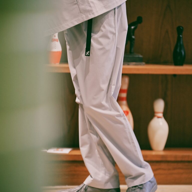GRAMICCI × URBAN RESEARCH 別注 COOLMAX パンツ GRAMICCI × URBAN RESEARCH 高機能素材「ソロテックス(R)」を採用した
