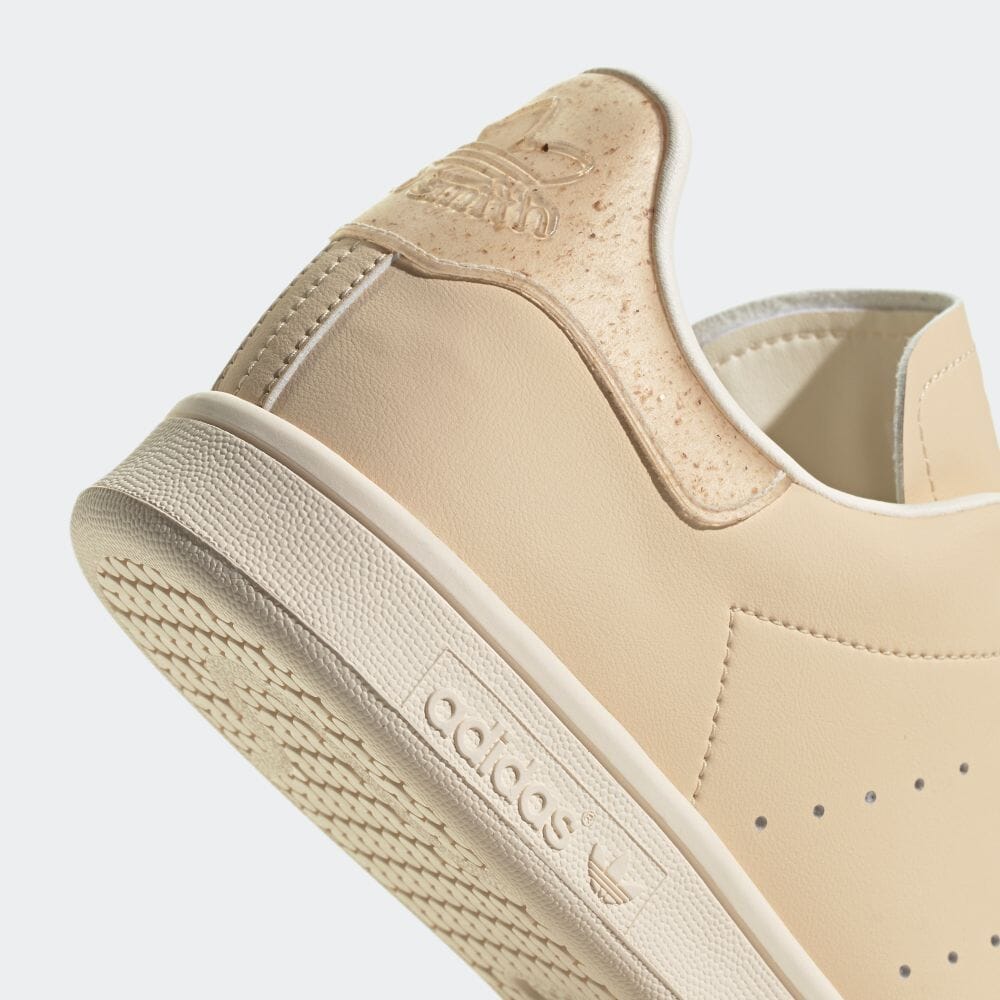 【国内 4/10 発売】ラグジュアリーなムードをまとったプレミアム・エディションのadidas Originals STAN SMITH LUX “Sand Strata” (アディダス オリジナルス スタンスミス ラックス “サンドストレータ”) [IE6950]