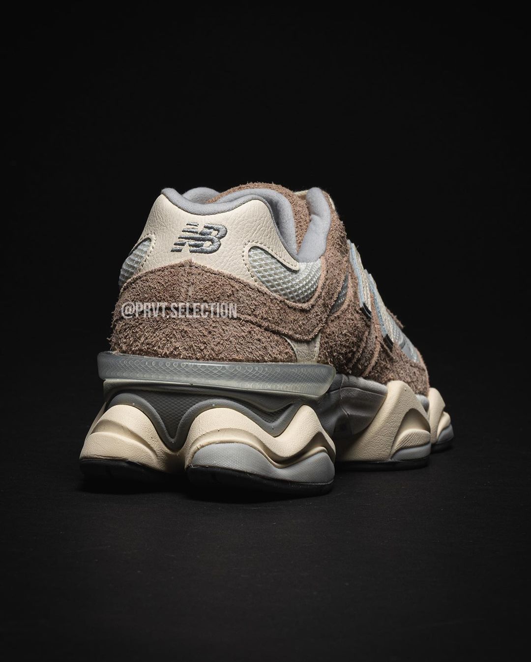 【国内 6/23 発売】New Balance U9060 HSB “Driftwood” (ニューバランス)