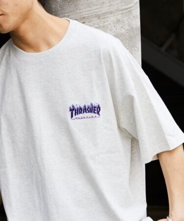 THRASHER × FREAK’S STORE 胸元に施されたフレイムロゴ刺繍TEE (スラッシャー フリークスストア)