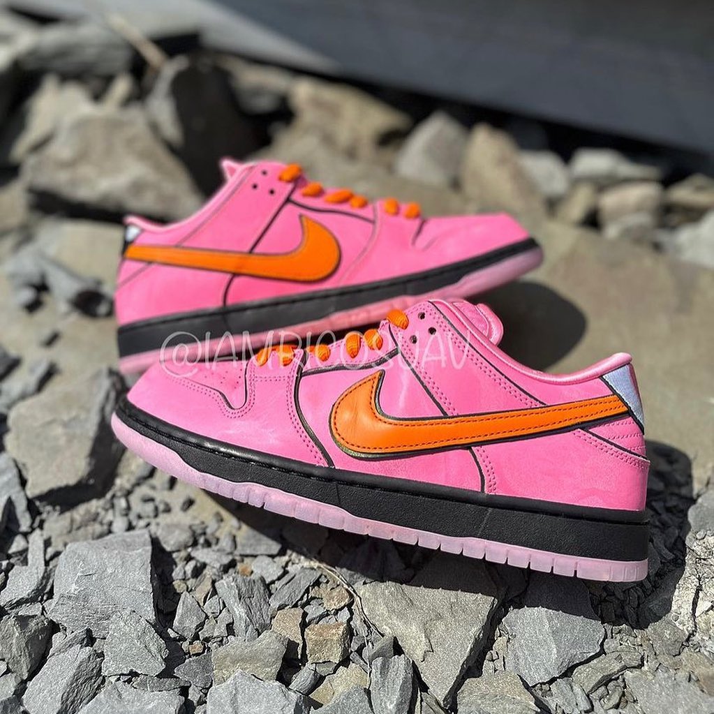 【国内 12/14、12/15 発売】The Powerpuff Girls x NIKE SB DUNK LOW (パワーパフガールズ ナイキ SB ダンク ロー) [FD2631-600/FZ8320-400/FZ8319-300]