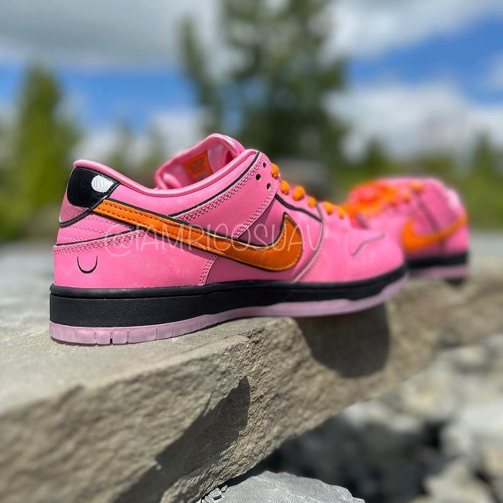 【国内 12/14、12/15 発売】The Powerpuff Girls x NIKE SB DUNK LOW (パワーパフガールズ ナイキ SB ダンク ロー) [FD2631-600/FZ8320-400/FZ8319-300]