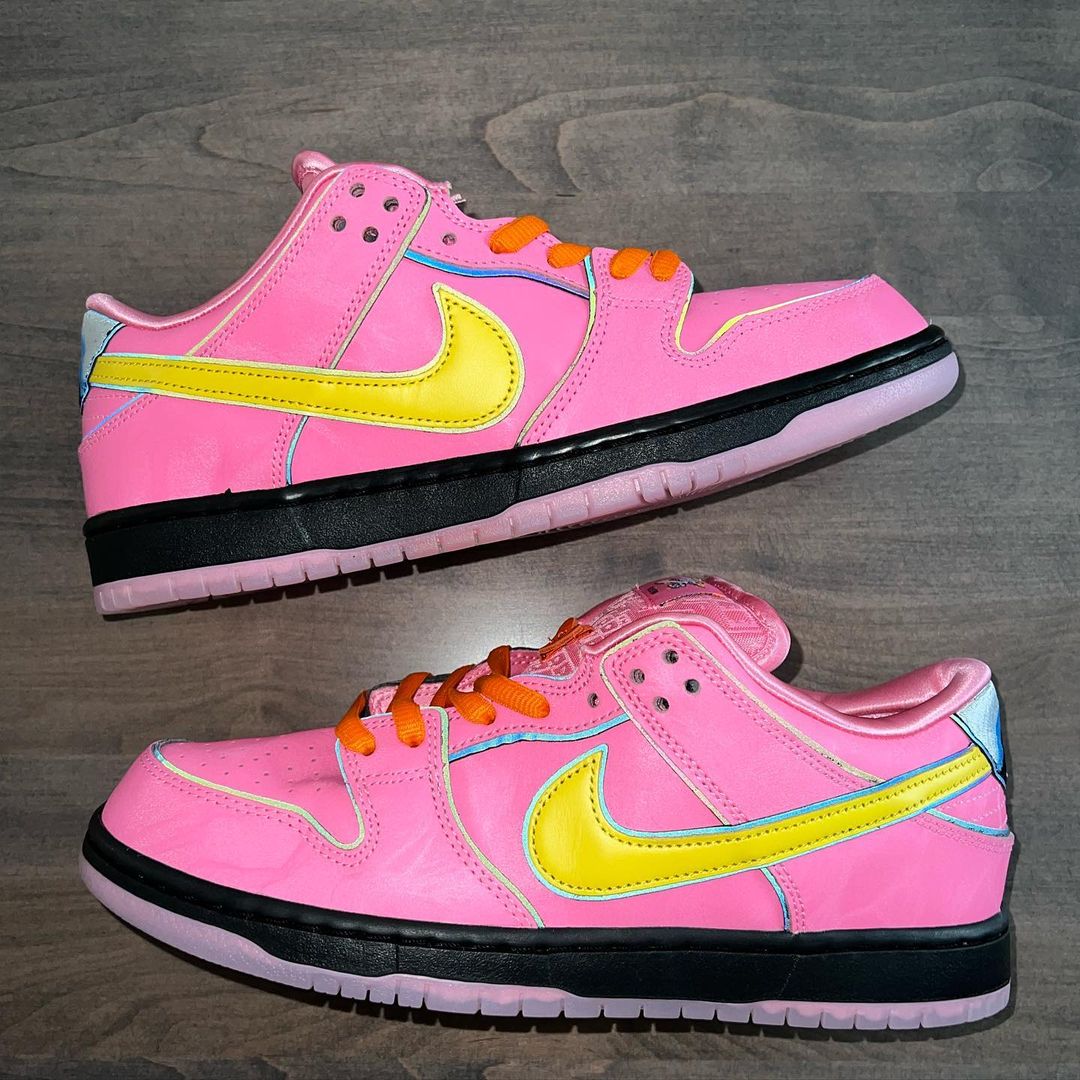 【国内 12/14、12/15 発売】The Powerpuff Girls x NIKE SB DUNK LOW (パワーパフガールズ ナイキ SB ダンク ロー) [FD2631-600/FZ8320-400/FZ8319-300]