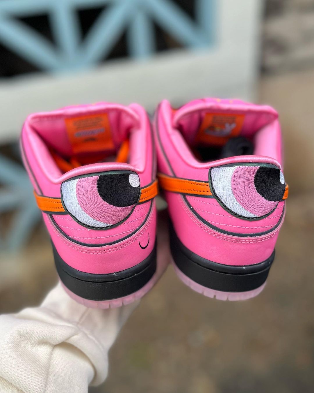 【国内 12/14、12/15 発売】The Powerpuff Girls x NIKE SB DUNK LOW (パワーパフガールズ ナイキ SB ダンク ロー) [FD2631-600/FZ8320-400/FZ8319-300]