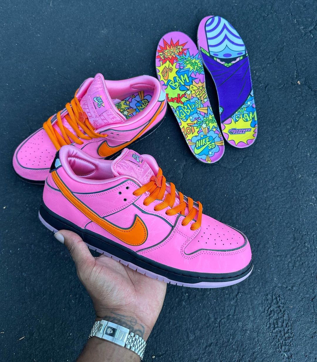 【国内 12/14、12/15 発売】The Powerpuff Girls x NIKE SB DUNK LOW (パワーパフガールズ ナイキ SB ダンク ロー) [FD2631-600/FZ8320-400/FZ8319-300]