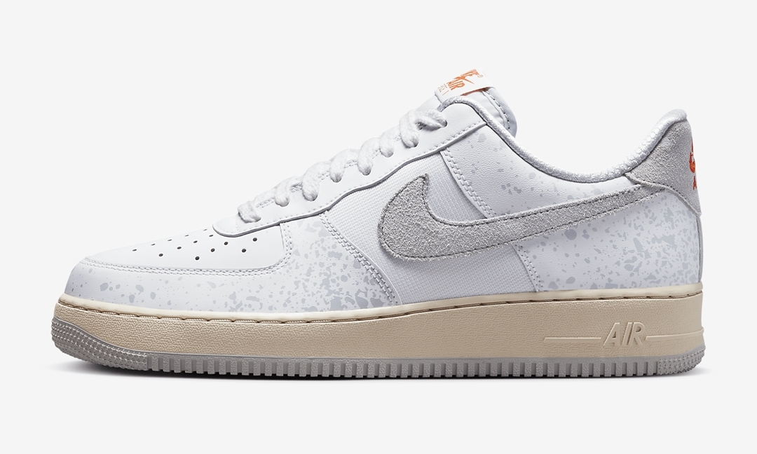 海外発売！ナイキ エア フォース 1 07 ロー “スプレープリント/ホワイト/ライトアイアンオール” (NIKE AIR FORCE 1 07 LOW “Spray Paint/White/Light Iron Ore”) [FD9758-100]