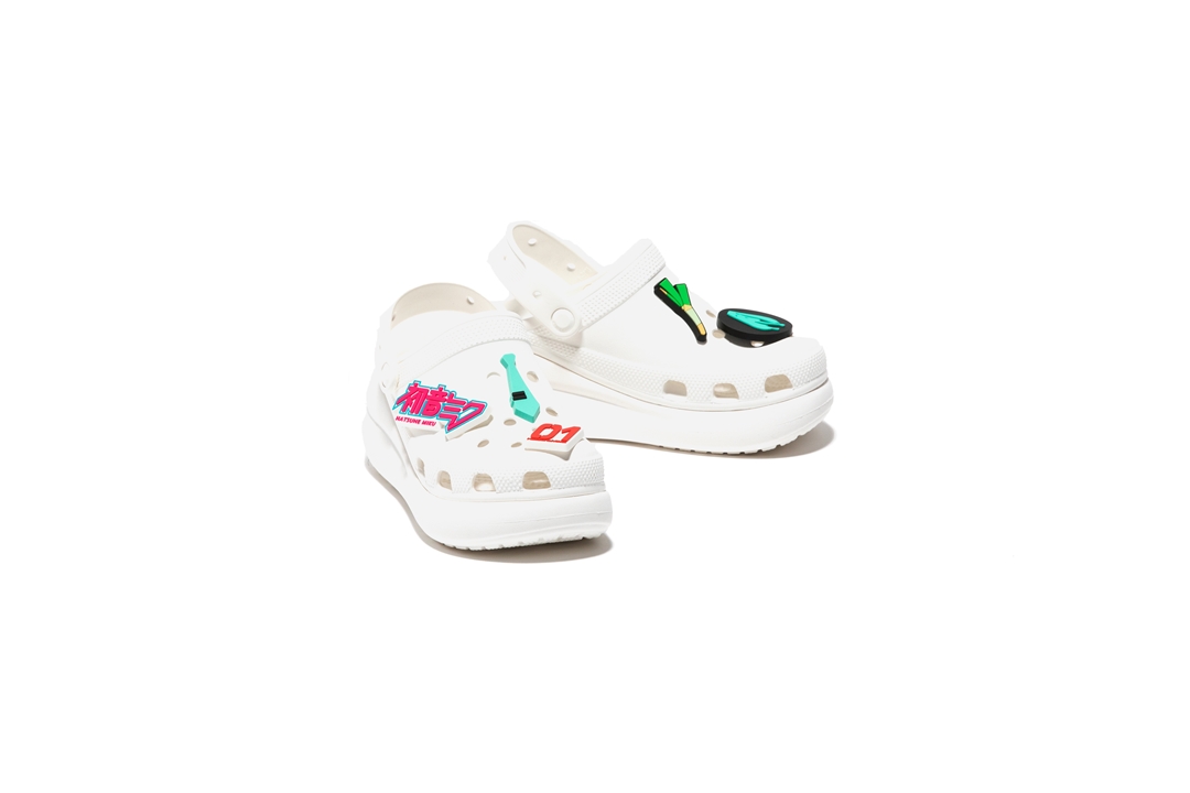 初音ミク × クロックスによるコラボレーション「Jibbitz」が3/7 より発売 (Miku Crocs)