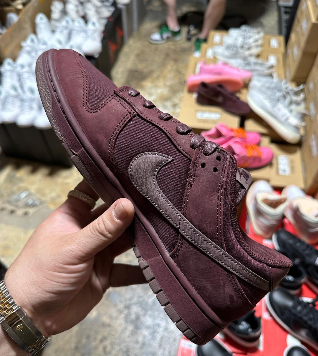 海外 11/2 発売予定！ナイキ ダンク ロー レトロ プレミアム “バーガンディクラッシュ” (NIKE DUNK LOW RETRO PREMIUM “Burgundy Crush”) [FB8895-600]