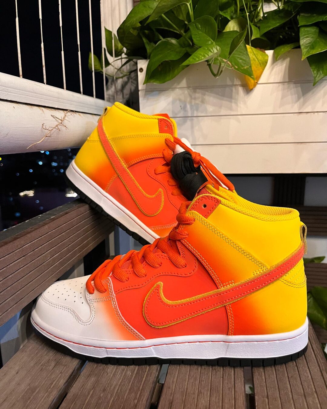 【国内 10/22 発売】ナイキ SB ダンク ハイ “ハロウィン 2023/スウィートトゥース” (NIKE SB DUNK HIGH “Halloween 2023/Sweet Tooth”) [FN5107-700]