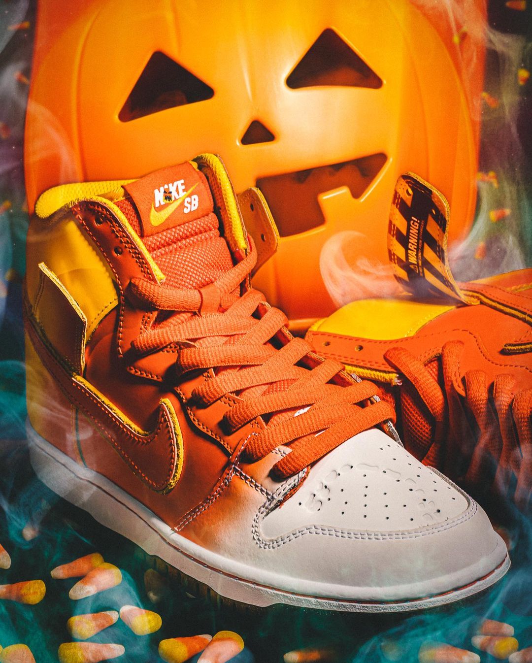 NIKE SB ダンクハイ HALLOWEEN スニーカー 27