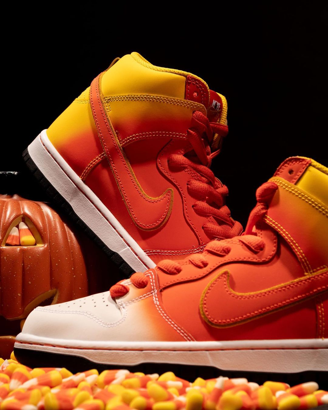 【国内 10/22 発売】ナイキ SB ダンク ハイ “ハロウィン 2023/スウィートトゥース” (NIKE SB DUNK HIGH “Halloween 2023/Sweet Tooth”) [FN5107-700]