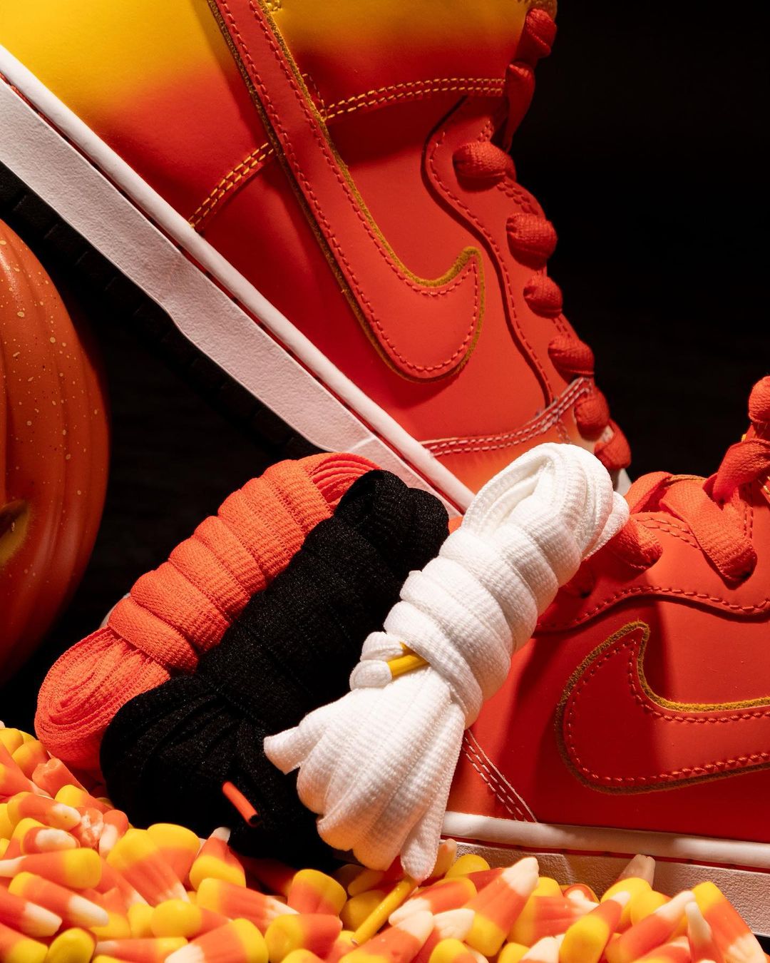 【国内 10/22 発売】ナイキ SB ダンク ハイ “ハロウィン 2023/スウィートトゥース” (NIKE SB DUNK HIGH “Halloween 2023/Sweet Tooth”) [FN5107-700]